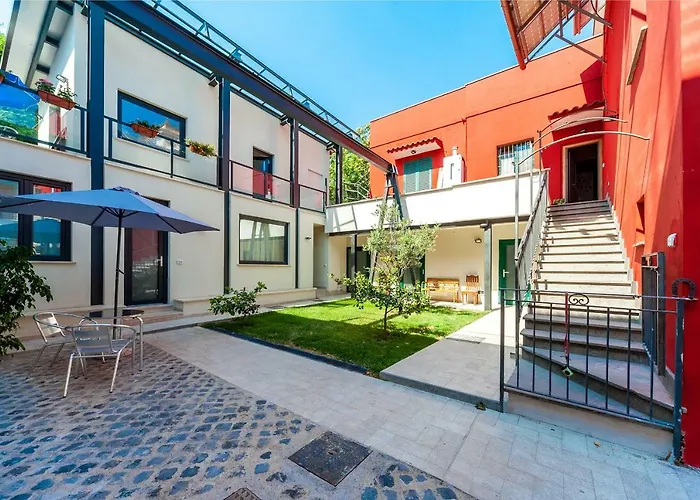Il Giardino Dell'Argano Rosso